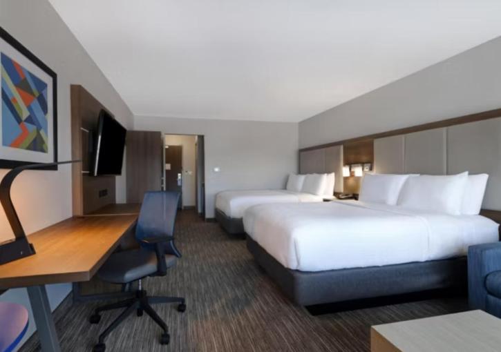 Holiday Inn Express & Suites - Detroit - Dearborn By Ihg Екстериор снимка